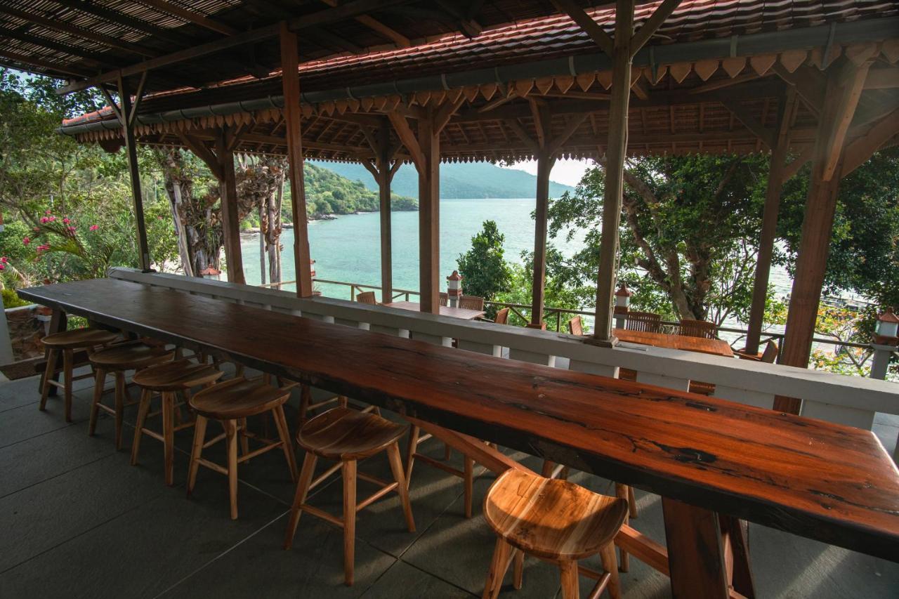 Legon Waru Cottage Karimunjawa Buitenkant foto